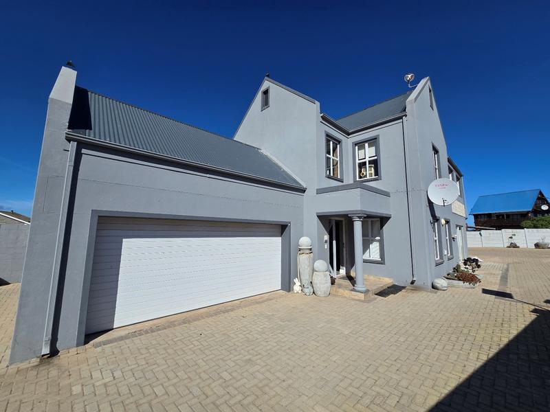 3 Bedroom Property for Sale in Britannia Bay Western Cape